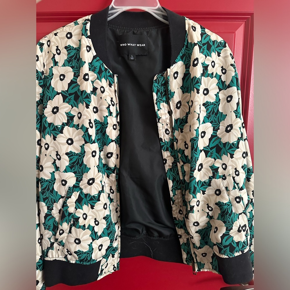 WHO WHAT WEAR FLORAL BOMBER JACKET